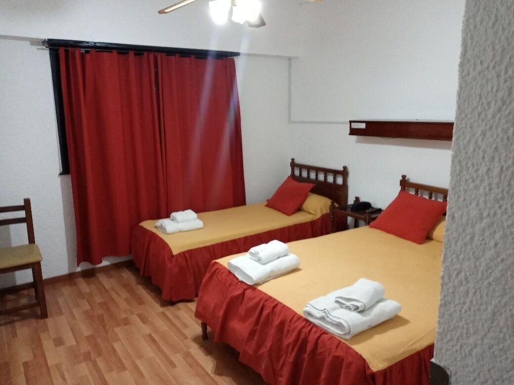 Aoma Hotel 2*